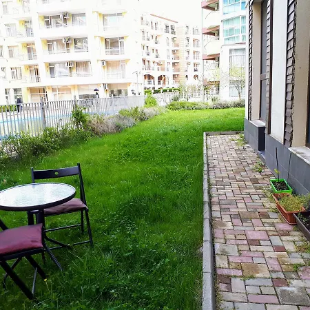 Sun Gate Big Studio Slăntjev Brjag